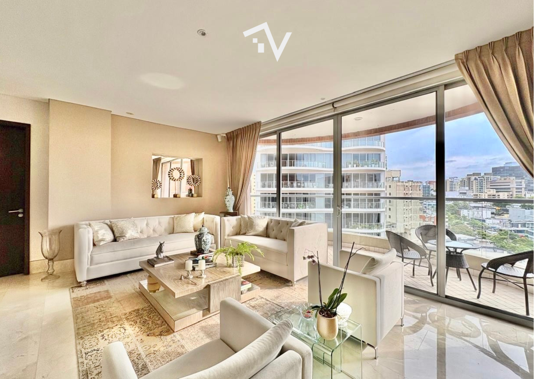 Refugio Exclusivo: Privacidad y Comodidad en una Ubicación Premium