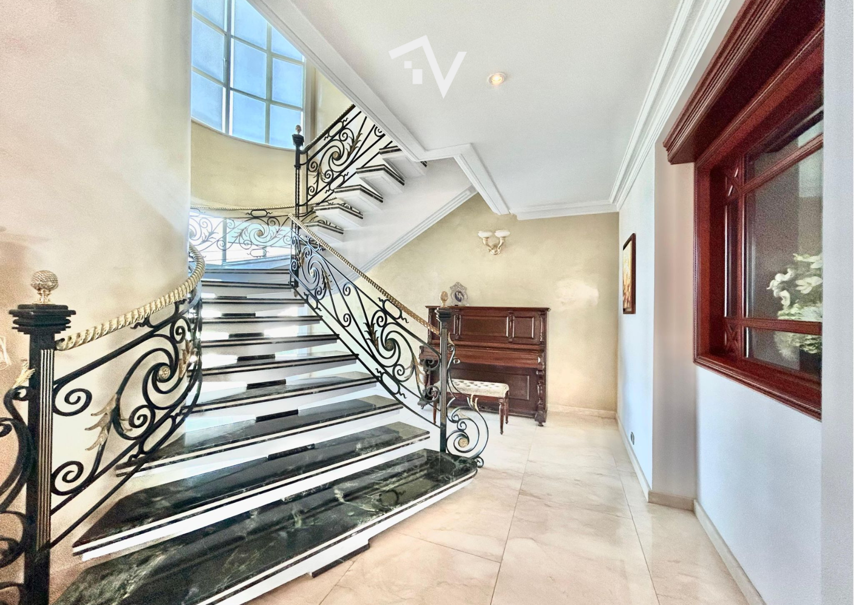 Parte 2, Una casa en el aire.