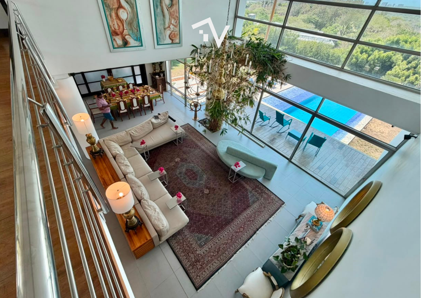Casa en venta en Caujaral, piscina y 4 habitaciones.